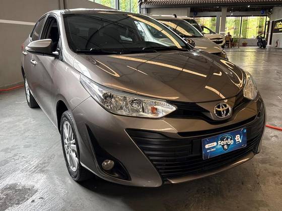 TOYOTA YARIS 1.5 16V FLEX SEDAN XL PLUS TECH MULTIDRIVE